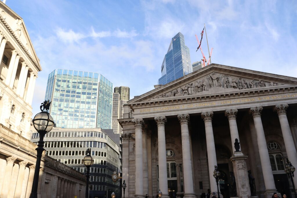 Mission-Critical Financial Contract Data Operations case study